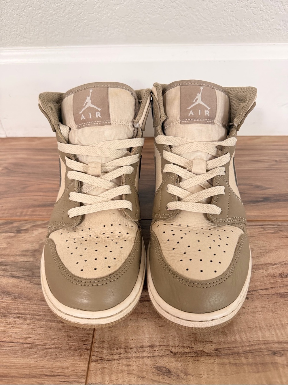 Nike Air Jordan 1 w/ Golfkicks DIY Spikes Mid Taupe Cream High-Top Golf Shoes 6 - Picture 2 of 8